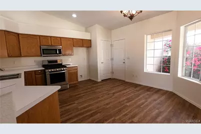 2515 Ridge View Avenue, Bullhead City, AZ 86429 - Photo 7