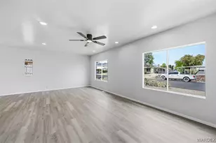 906 Holly St, Bullhead City, AZ 86442 - Photo 9