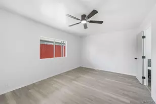 906 Holly St, Bullhead City, AZ 86442 - Photo 25