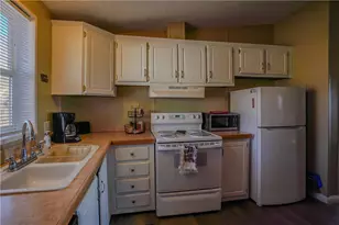 15964 N Joshua Dr, Dolan Springs, AZ 86441 - Photo 21