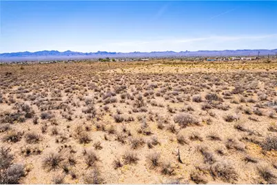306-02-117B N Bibo Road, Golden Valley, AZ 86413 - Photo 9