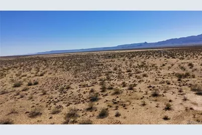 2820 S Manzanita Road, Golden Valley, AZ 86413 - Photo 13