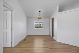 5845 W Abrigo Dr, Golden Valley, AZ 86413 - Photo 5
