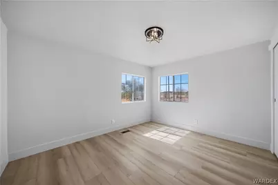 5845 W Abrigo Drive, Golden Valley, AZ 86413 - Photo 37