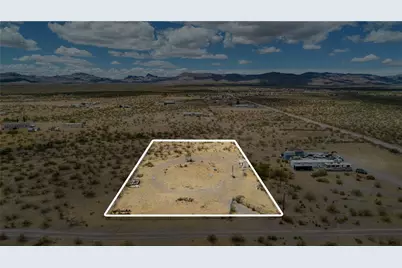 3969 N Elgin Road, Golden Valley, AZ 86413 - Photo 1