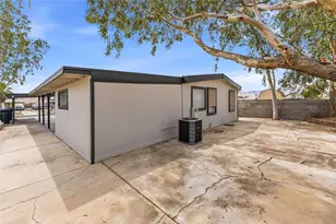 555 Roadrunner Dr, Bullhead City, AZ 86442 - Photo 9