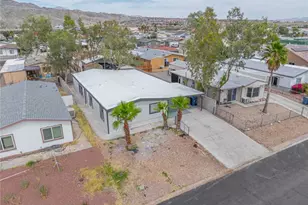 555 Roadrunner Dr, Bullhead City, AZ 86442 - Photo 1