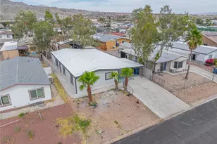 555 Roadrunner Dr, Bullhead City, AZ 86442 - Photo 1