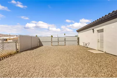 1204 Zircon Avenue, Bullhead City, AZ 86442 - Photo 11