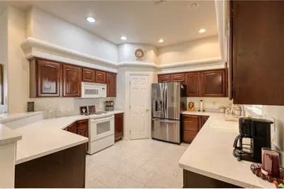 2453 Park Ridge Avenue, Bullhead City, AZ 86429 - Photo 13