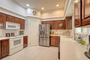 2453 Park Ridge Ave, Bullhead City, AZ 86429 - Photo 3