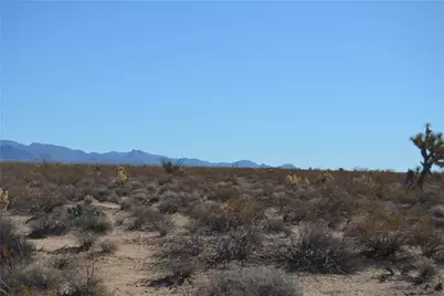 3271 S Arlington Road, Yucca, AZ 86438 - Photo 13