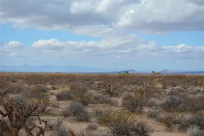 3271 S Arlington Road, Yucca, AZ 86438 - Photo 59