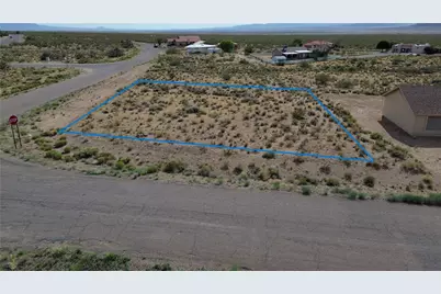 6940 E Trails End Lane, Kingman, AZ 86401 - Photo 1