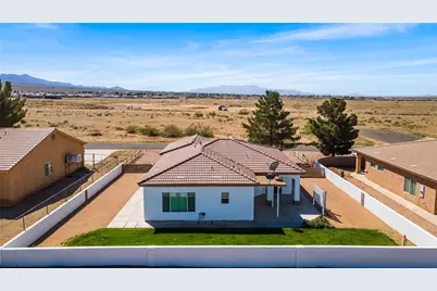 7297 E Stoneaxe Drive, Kingman, AZ 86401 - Photo 3