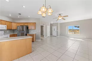 7297 E Stoneaxe Dr, Kingman, AZ 86401 - Photo 7