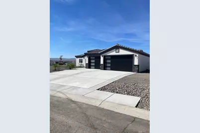 2367 Corwin, Bullhead City, AZ 86442 - Photo 1