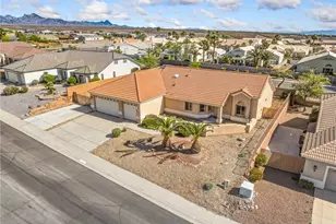2558 Whispering Ridge Dr, Bullhead City, AZ 86442 - Photo 3