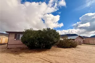 3228 N Bryce Rd, Golden Valley, AZ 86413 - Photo 1