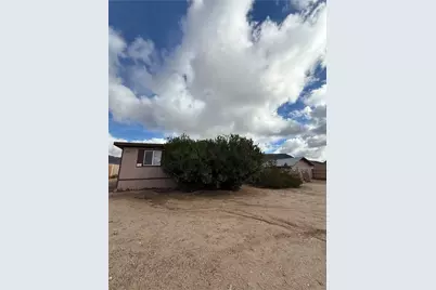 3228 N Bryce Rd, Golden Valley, AZ 86413 - Photo 11