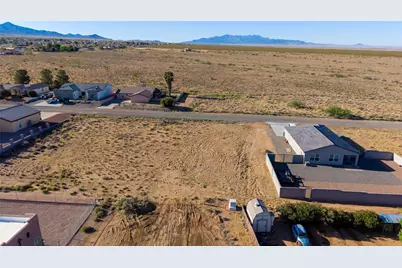 7827 E Devils Arch Drive, Kingman, AZ 86401 - Photo 7