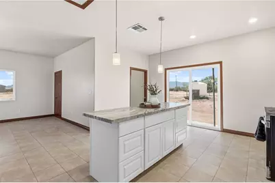 8980 W Mission Lane, Dolan Springs, AZ 86441 - Photo 17