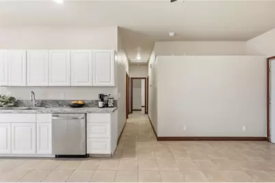 8980 W Mission Lane, Dolan Springs, AZ 86441 - Photo 23