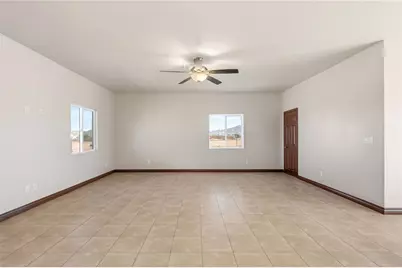 8980 W Mission Lane, Dolan Springs, AZ 86441 - Photo 11