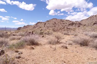 330-25-040 W Castle Springs Road, Golden Valley, AZ 86413 - Photo 23