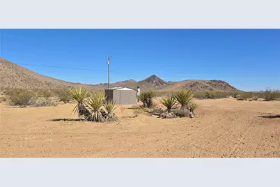 5841 N Hoover Road, Golden Valley, AZ 86413 - Photo 19