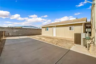 1037 E Spruce Dr, Mohave Valley, AZ 86440 - Photo 15