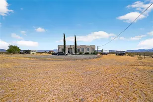 3920 N Elfrida, Golden Valley, AZ 86413 - Photo 3