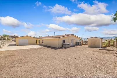 2525 S Ridge Avenue, Bullhead City, AZ 86429 - Photo 9