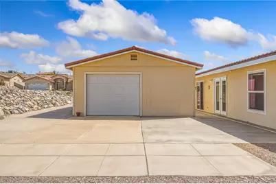 2525 S Ridge Avenue, Bullhead City, AZ 86429 - Photo 9