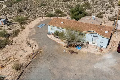 13325 Us-93, Wikieup, AZ 85360 - Photo 21