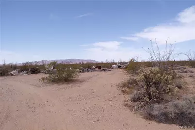 2906 W Crystal Springs Drive, Yucca, AZ 86438 - Photo 15