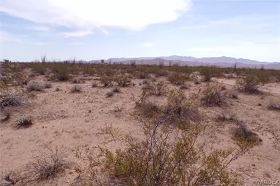 2906 W Crystal Springs Drive, Yucca, AZ 86438 - Photo 19