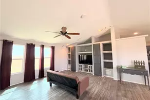 564 S Elfrida Rd, Golden Valley, AZ 86413 - Photo 5