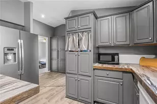 564 S Elfrida Rd, Golden Valley, AZ 86413 - Photo 43