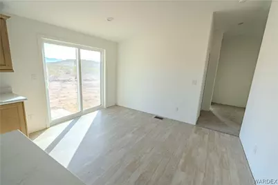 5746 N Eden Road, Golden Valley, AZ 86413 - Photo 9