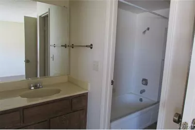 1085 Chaparral Drive #3, Bullhead City, AZ 86442 - Photo 9