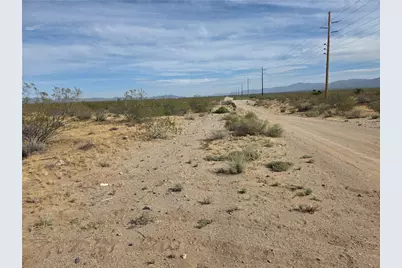 215-17-013 W W, Hualapai Dr., Golden Valley, AZ 86413 - Photo 3