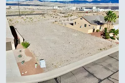 1037 Heritage Drive, Bullhead City, AZ 86429 - Photo 1
