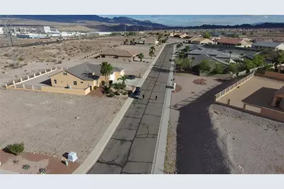 1037 Heritage Drive, Bullhead City, AZ 86429 - Photo 13