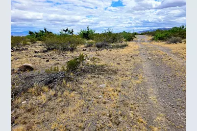 339-20-012C N Egar Rd., Golden Valley, AZ 86413 - Photo 1