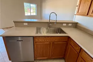 1045 S Teddy Roosevelt Rd, Golden Valley, AZ 86413 - Photo 13
