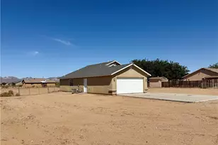 1045 S Teddy Roosevelt Rd, Golden Valley, AZ 86413 - Photo 3