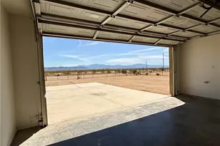 1045 S Teddy Roosevelt Rd, Golden Valley, AZ 86413 - Photo 35