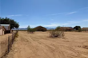 1045 S Teddy Roosevelt Rd, Golden Valley, AZ 86413 - Photo 43