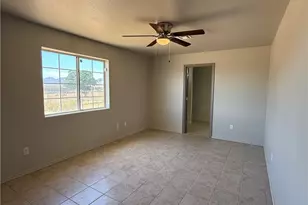 1045 S Teddy Roosevelt Rd, Golden Valley, AZ 86413 - Photo 17